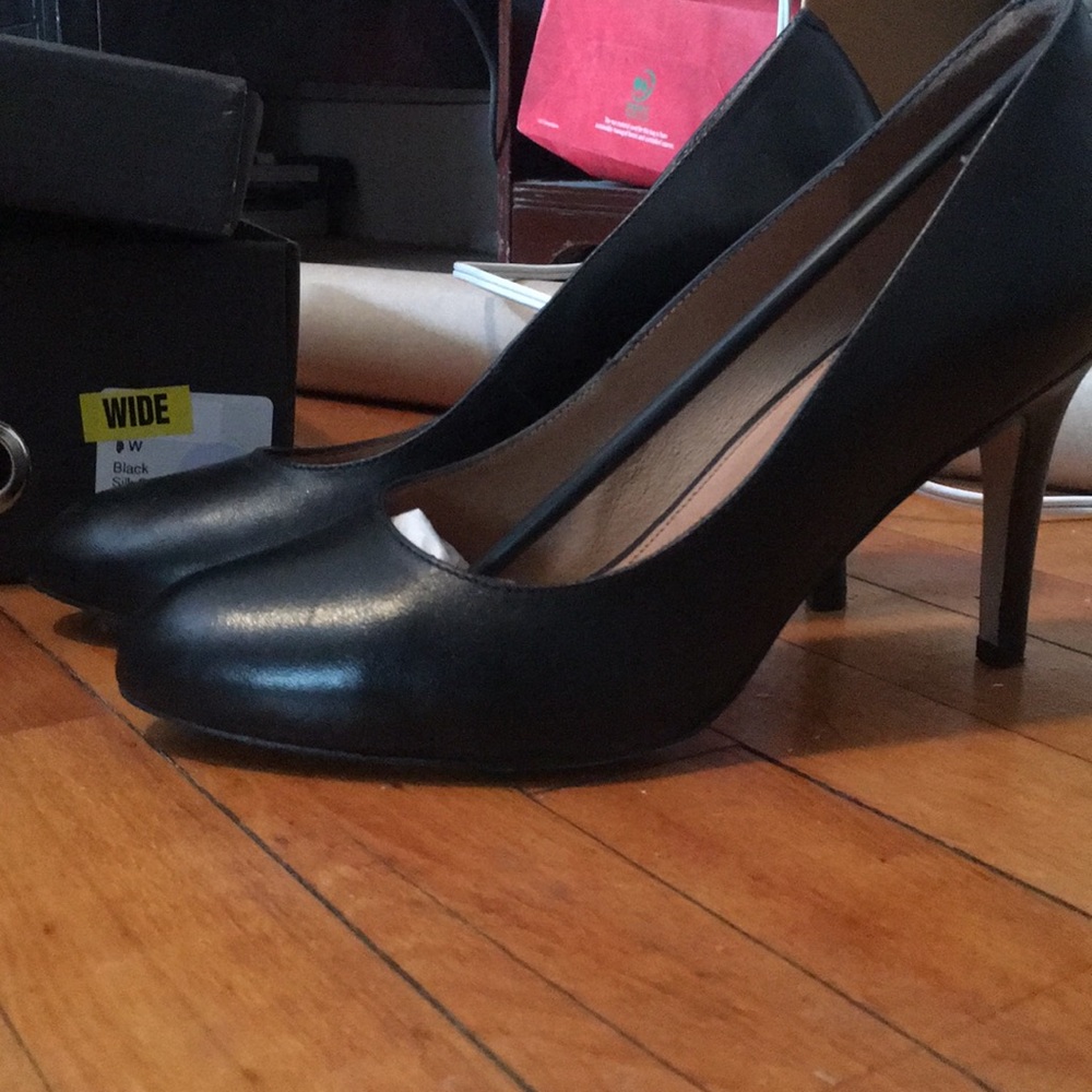Corso como black heels wide